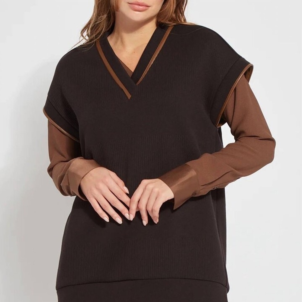 Lyssé Quilted Convertible Sweatshirt Women's Black Zip-detachable Longsleeves